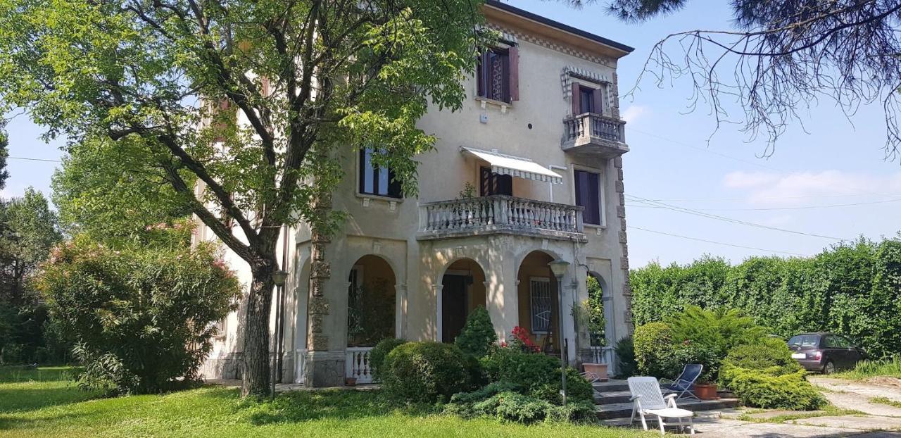 Caseospitali - Ca Del Frassino, Suggestivo In 2 E 2 Bagni Per 5 Holiday home *